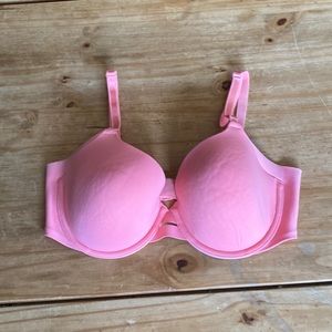 Warner's bra; size 34C; coral color